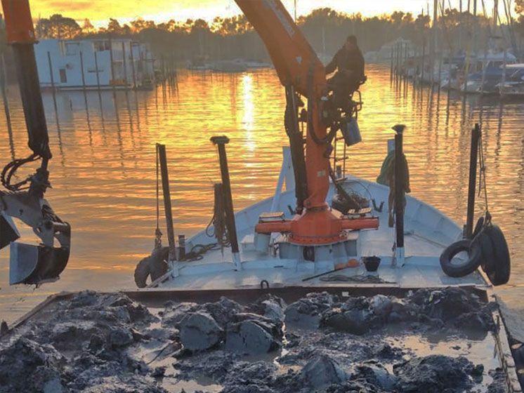 Dragado de canales internos